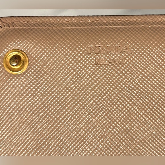 Prada Saffiano Leather Beige Bow Wallet - EUC with cards, box and paper! - Picture 14 of 16